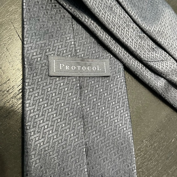 Elegant Gray Patterned silk Men's Tie Classic Men Tie - Picture 2 of 5